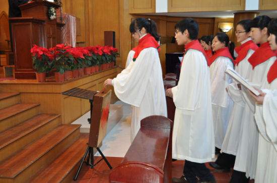 圣诞感恩献心圣餐礼拜和圣诞联欢 圣诞感恩献心圣餐礼拜和圣诞联欢
