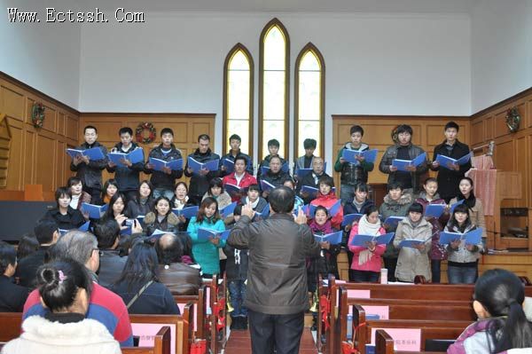 华东神学院与香港浩声赞祂咏团举行圣乐交流会 华东神学院与香港浩声赞祂咏团举行圣乐交流会