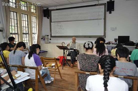 ����˳���ڸ���Ժʥ�ֿ�ѧ������������ʥ��·�򡱵Ľ���