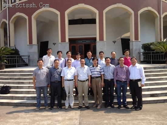 杭州巿基督教教牧同工参观华东神学院 杭州巿基督教教牧同工参观华东神学院