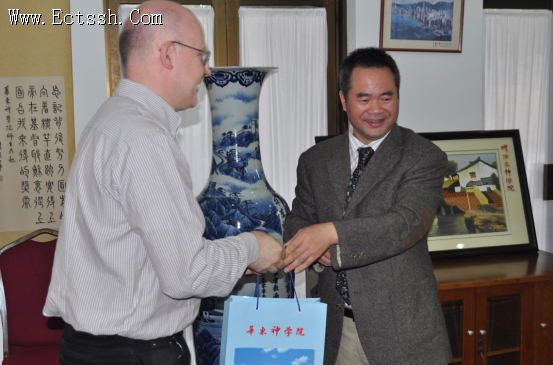 �¹�������ѧ�����ŷ��ʻ�����ѧԺ