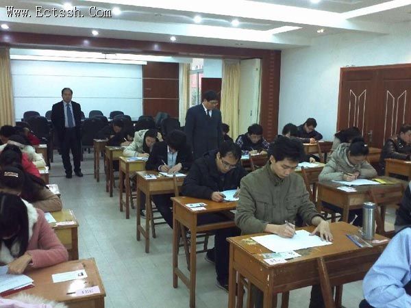 华东神学院举行2013年神学本科招生考试 华东神学院举行2013年神学本科招生考试