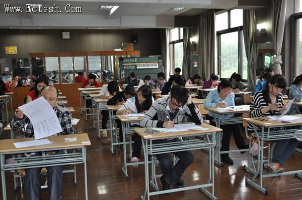 ������ѧԺ����ʥ�ֿ���������