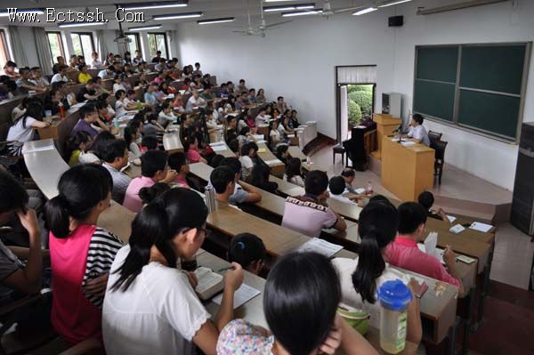 ������ѧԺ���п�ѧϵ�л