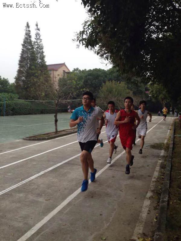 ������ѧԺ���е�29���˶���