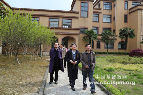 �й���������������鸰������ѧԺ����