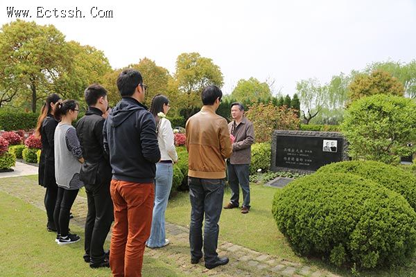 ������ѧԺʦ��Ϊ��ҫ�ڵȽ̻�ǰ��ɨĹ