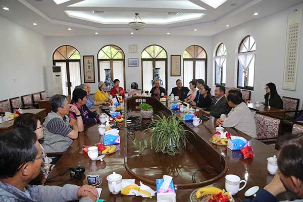 华东神学院接待美国长老会韩裔教会访问团 华东神学院接待美国长老会韩裔教会访问团