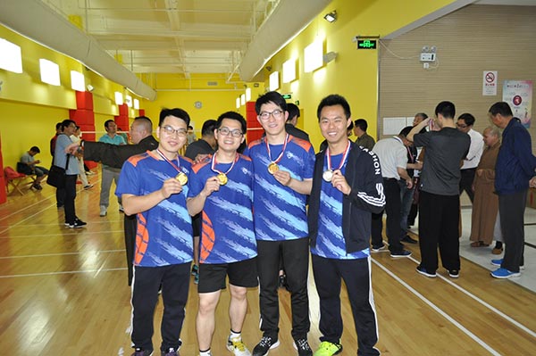 ������ѧԺ�μ��ڽ�ԺУ��ë��ר�����