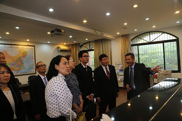 Խ���ڽ�ί�����ŷ��ʻ�����ѧԺ