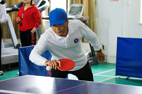 ������ѧԺ���е�34���＾�˶���