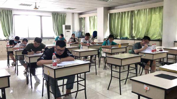 华东神学院举行2020年神学本科招生考试及网络面试 华东神学院举行2020年神学本科招生考试及网络面试