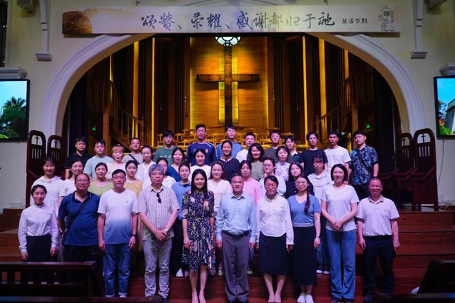 华东神学院圣乐本科毕业生进行爱国主义教育活动 华东神学院圣乐本科毕业生进行爱国主义教育活动
