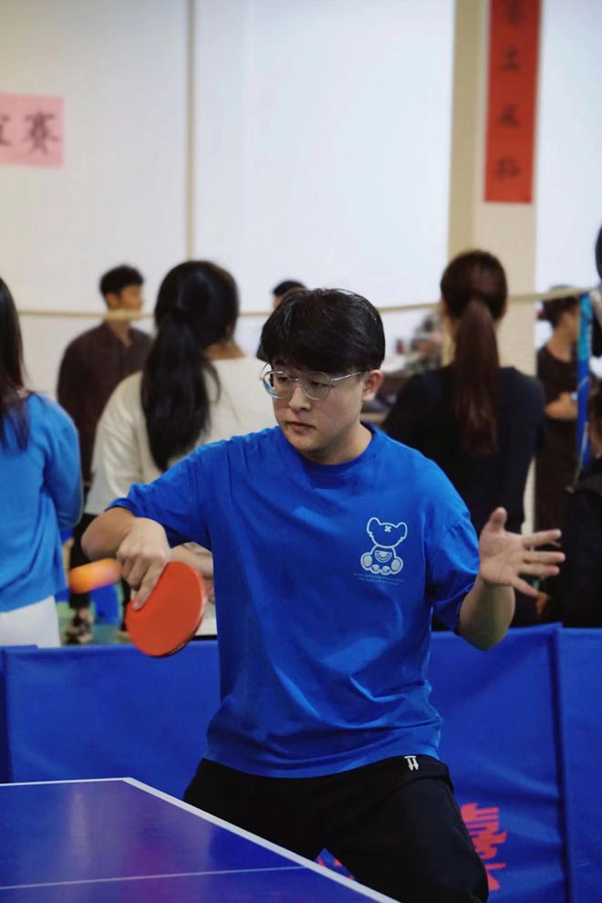 ������ѧԺ���е�37��У԰�˶���