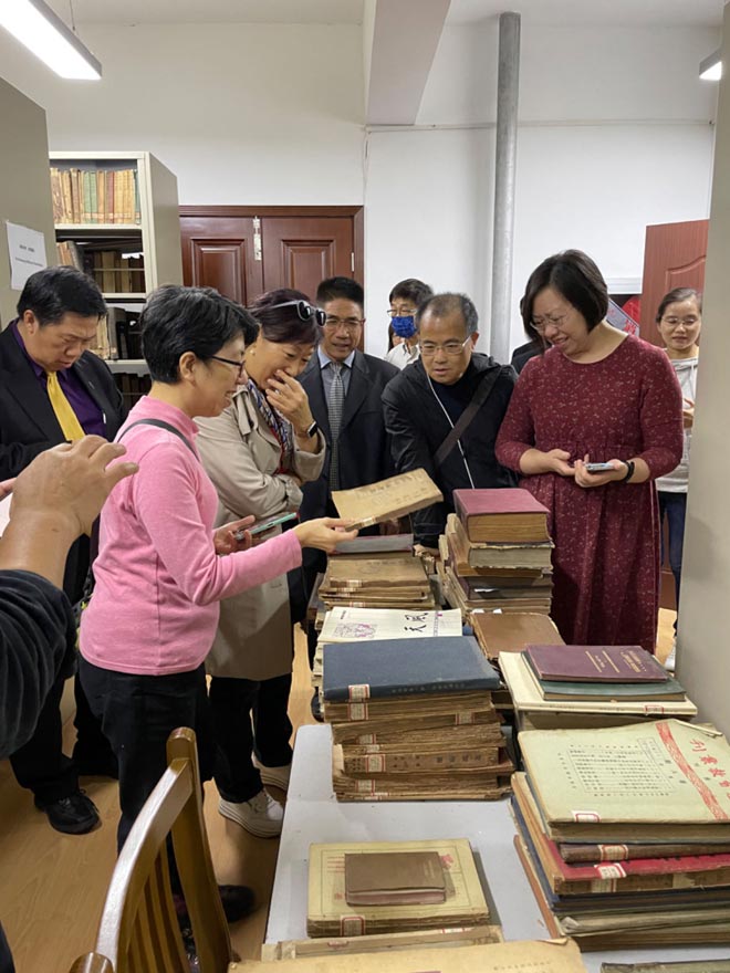 ������ѧԺ�Ӵ�����ŦԼ��ѧ�������ķ�����