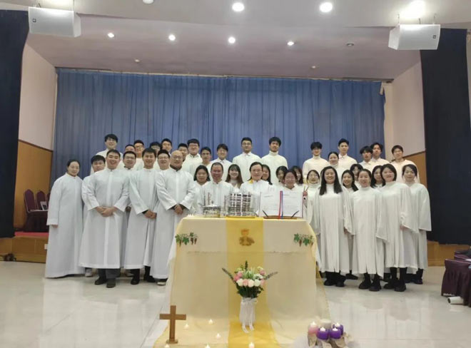 ������ѧԺ����ʥ����ף�